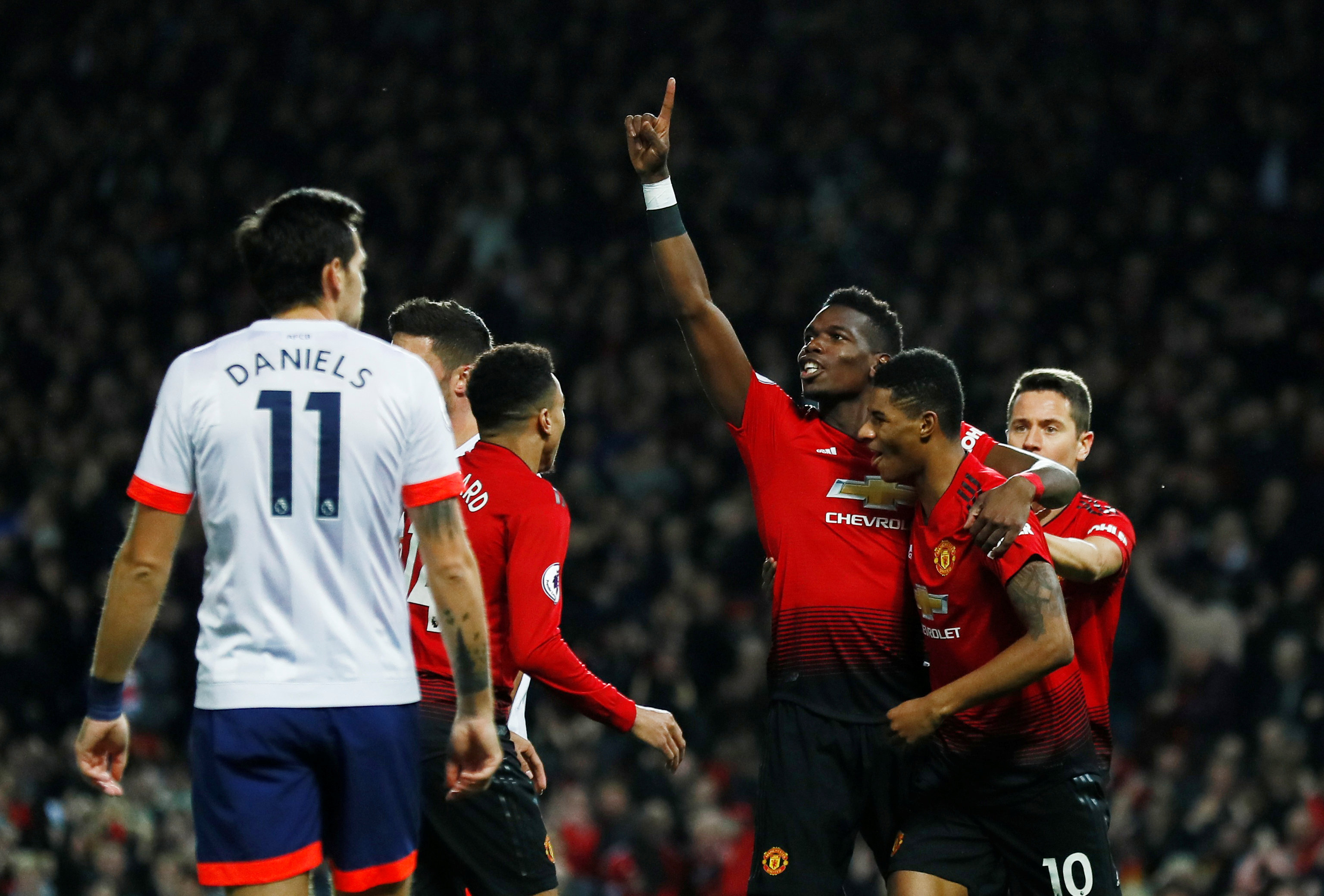 孔德与亨利 孔德与亨利